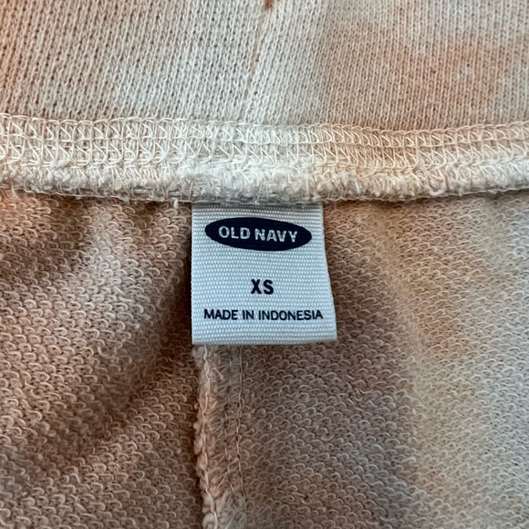 Old Navy Pastel Drawstring Tie-Dye Shorts - Picture 3 of 5